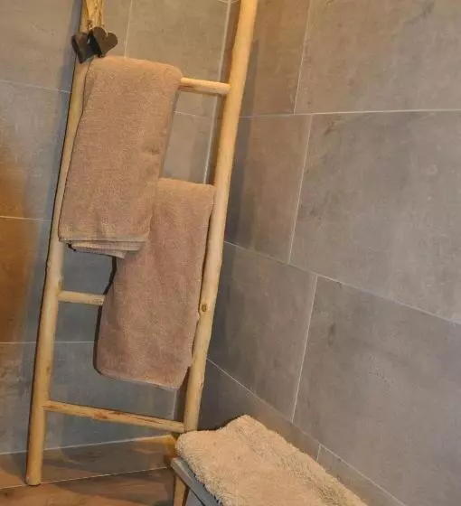 تختخواب و صبحانه De Slapende Leeuw