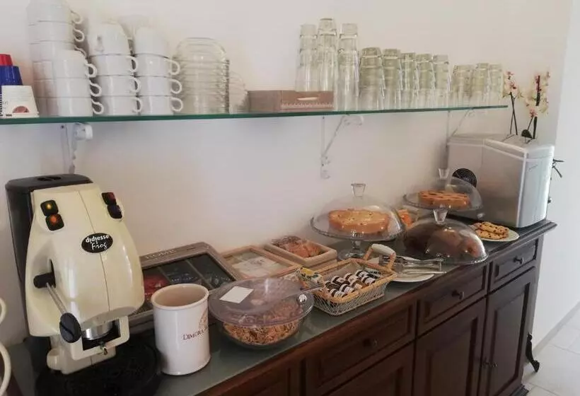 ベッドアンドブレックファースト Dimora San Quirico   Rooms & Food