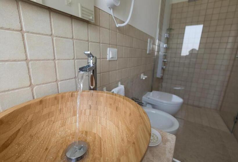 צימר Dimora San Quirico   Rooms & Food