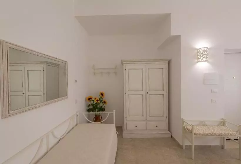 ベッドアンドブレックファースト Dimora San Quirico   Rooms & Food