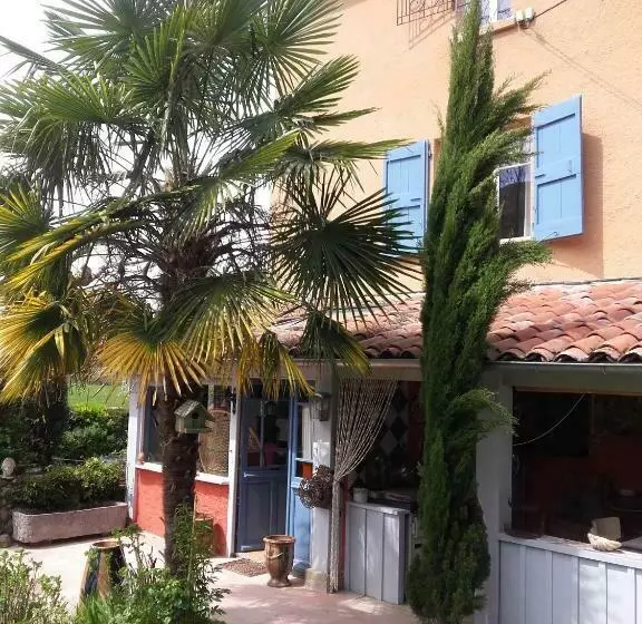 Aamiaismajoitus (B&B) La Maison D Anna Chambres D Hôtes