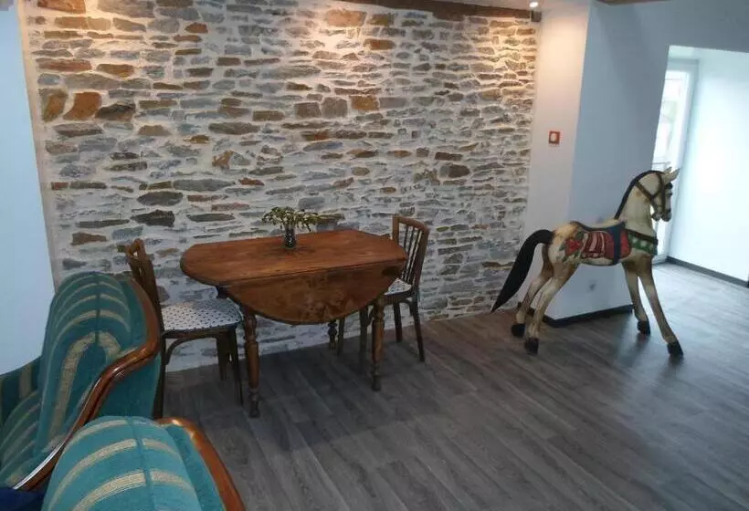 Aamiaismajoitus (B&B) Les Colombes De La Baie Du Mont Saint Michel