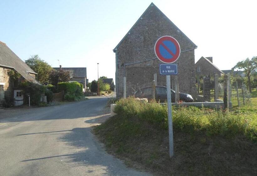 민박 Les Colombes De La Baie Du Mont Saint Michel