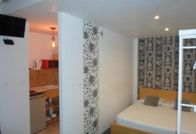 민박 Les Colombes De La Baie Du Mont Saint Michel