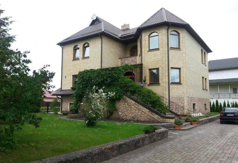 تختخواب و صبحانه Spacious Rooms In Peaceful Jelgava Area