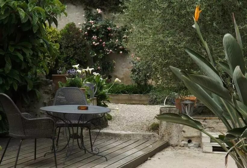 Aamiaismajoitus (B&B) Suite Luzilloise