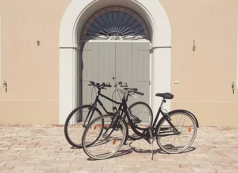 Aamiaismajoitus (B&B) Villa Pacchioni