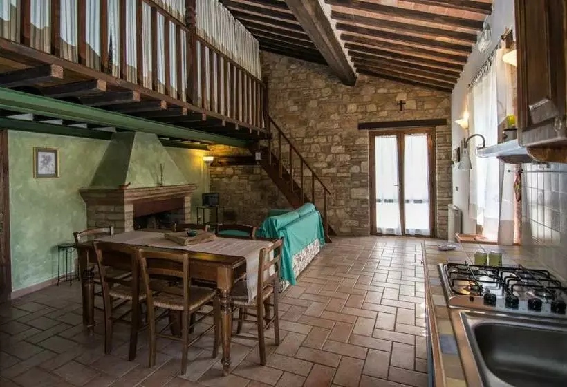 Hotelli Bio Agriturismo Montemenardo Apartments