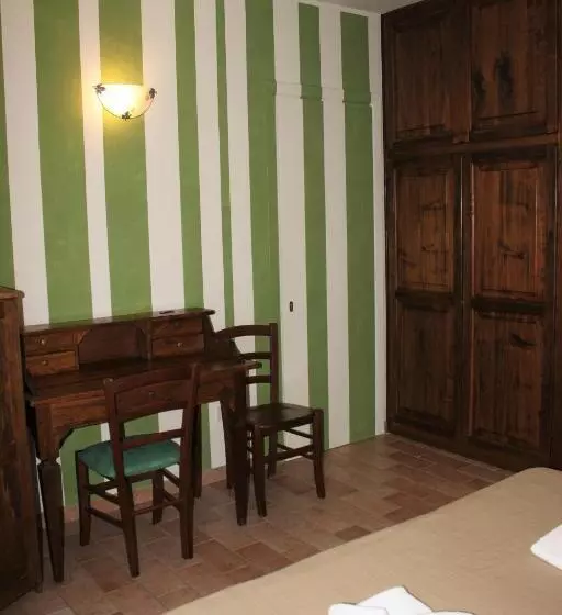 Hotelli Bio Agriturismo Montemenardo Apartments