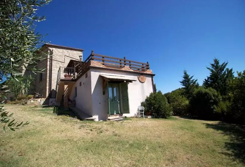 Hotelli Bio Agriturismo Montemenardo Apartments