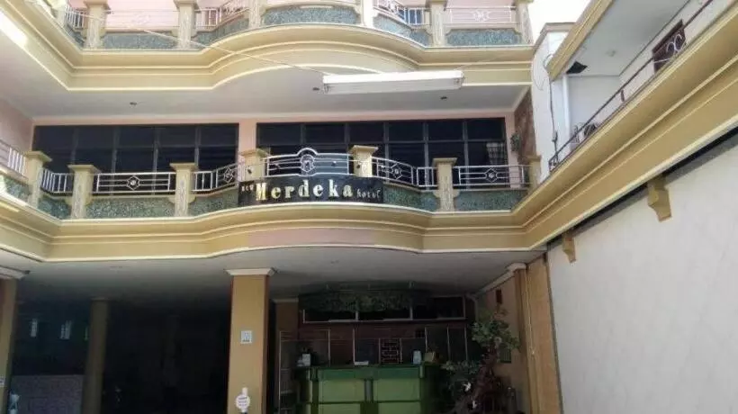 Otel New Merdeka