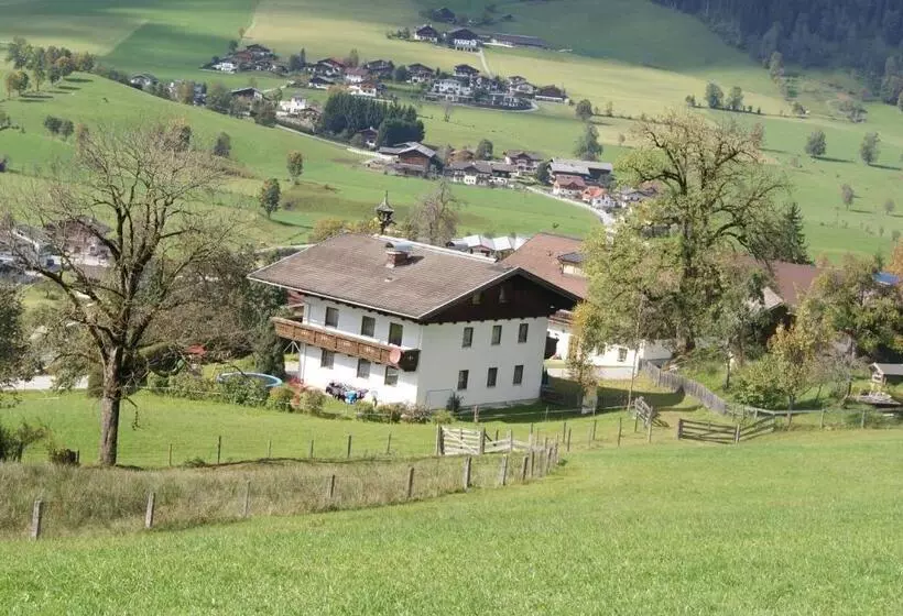 ホテル Steinerbauer