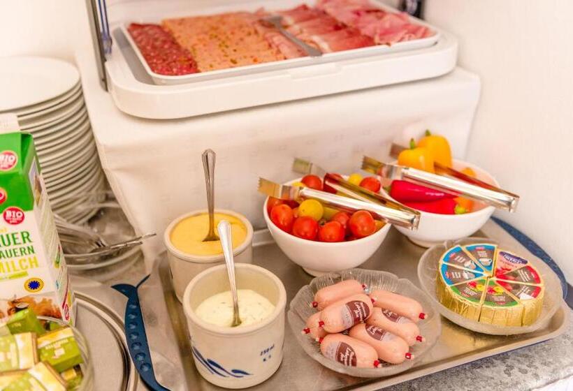 Landpension Birker   Self Check In