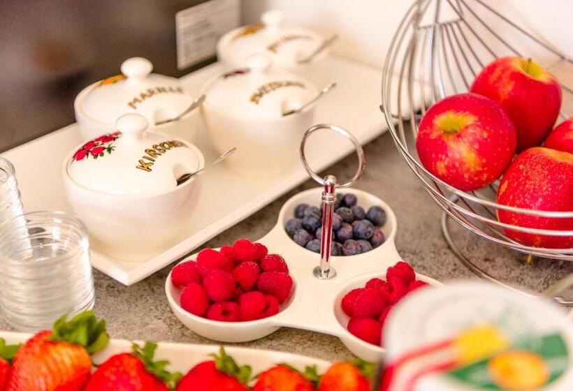 Landpension Birker   Self Check In