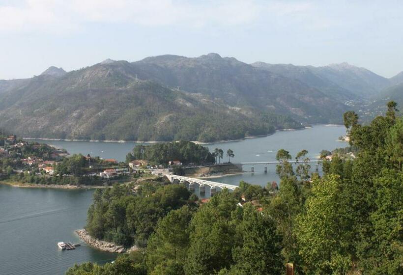 پانسیون Alojamento Local Lindo Verde