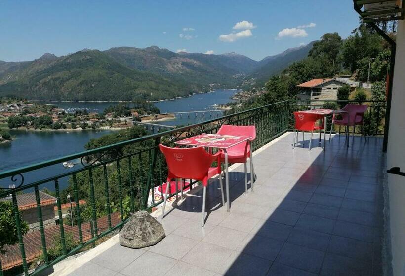 پانسیون Alojamento Local Lindo Verde