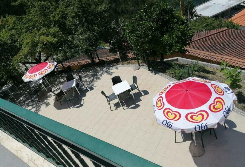 پانسیون Alojamento Local Lindo Verde