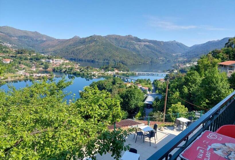 پانسیون Alojamento Local Lindo Verde