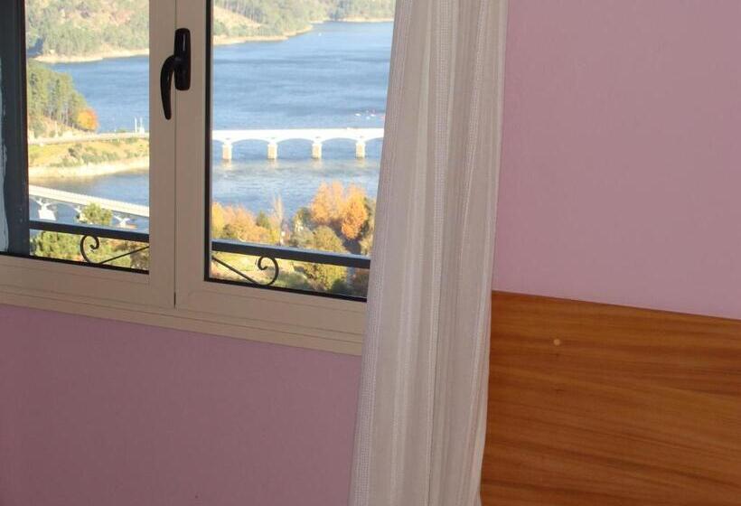 پانسیون Alojamento Local Lindo Verde