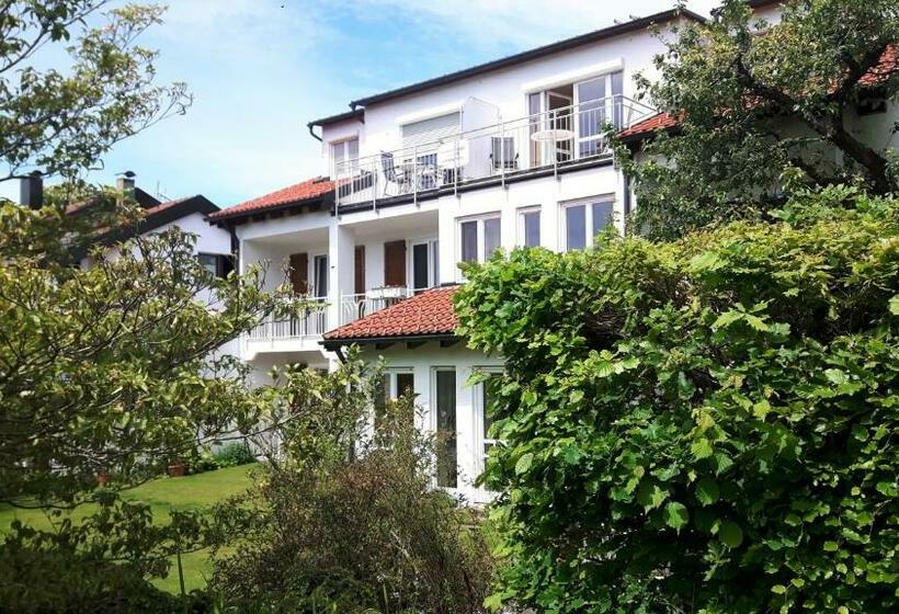 Пансион Gästehaus Truckenbrodt