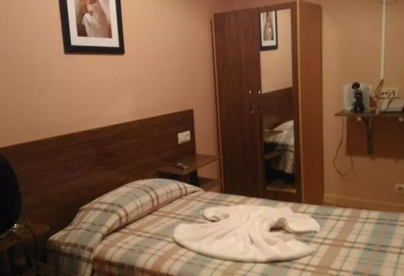 Majatalo Hostal Goias