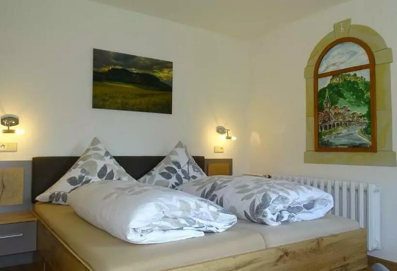 Pension Lug Ins Land