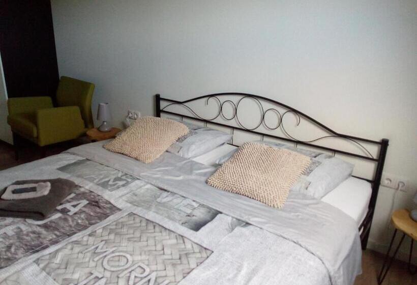 ベッドアンドブレックファースト Langs De Maas