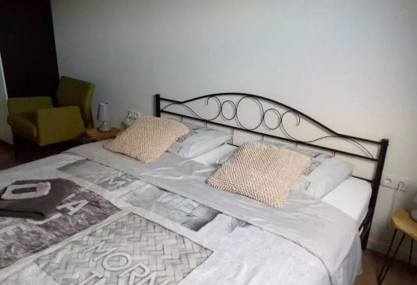 ベッドアンドブレックファースト Langs De Maas