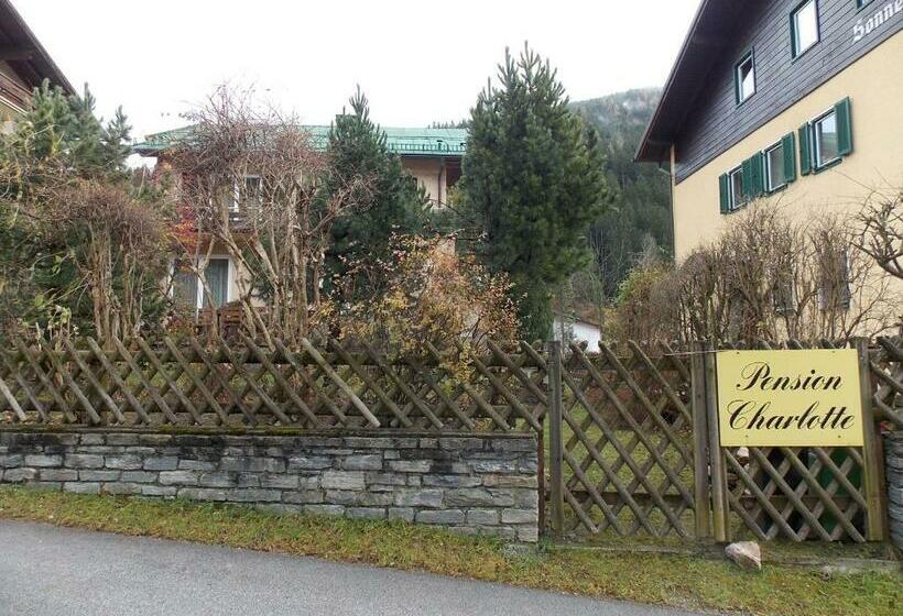 تختخواب و صبحانه Pension Charlotte