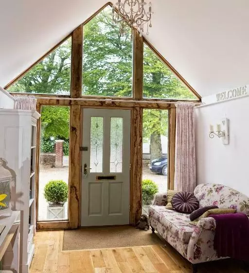 Fring House Bed And Breakfast