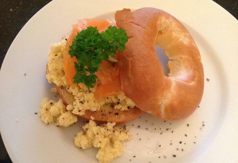 Fring House Bed And Breakfast