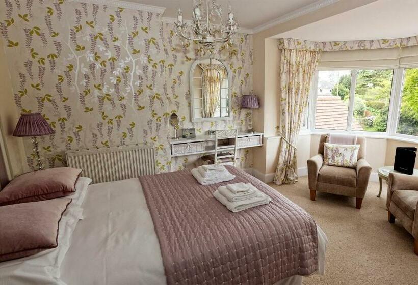 Fring House Bed And Breakfast