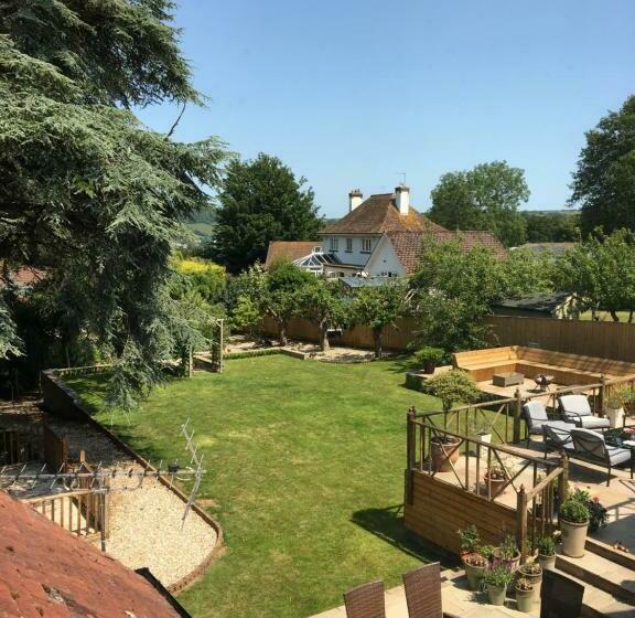 Fring House Bed And Breakfast