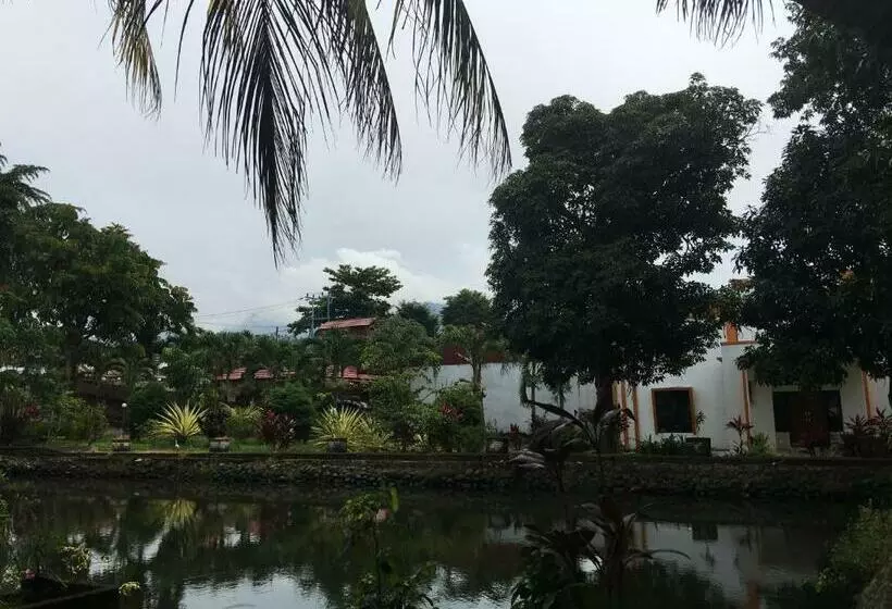 Hotelli Tamasya Garden