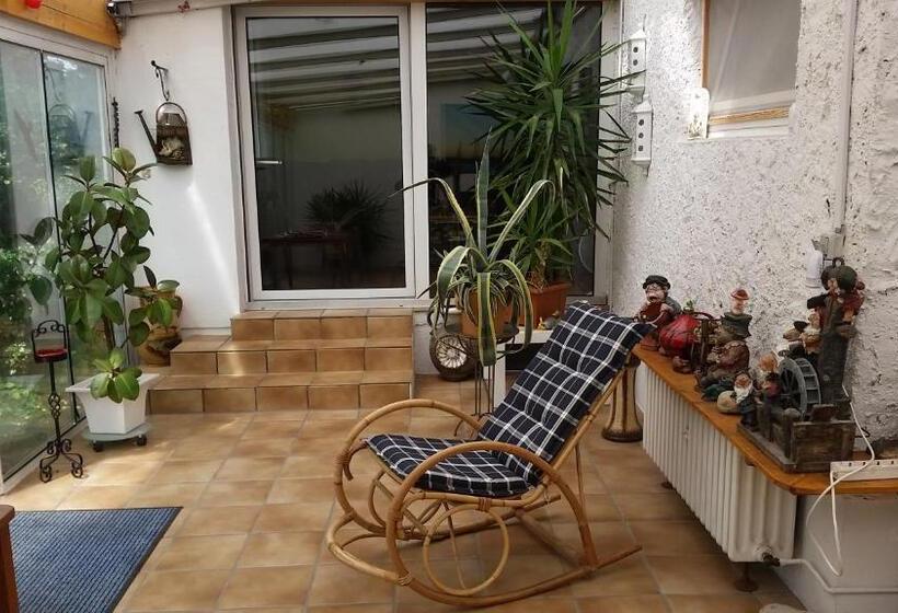 פנסיון Haus Nähe Flughafen Und Messe