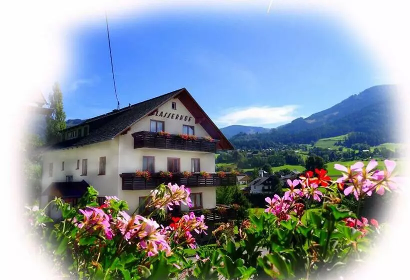 ペンション Lasserhof
