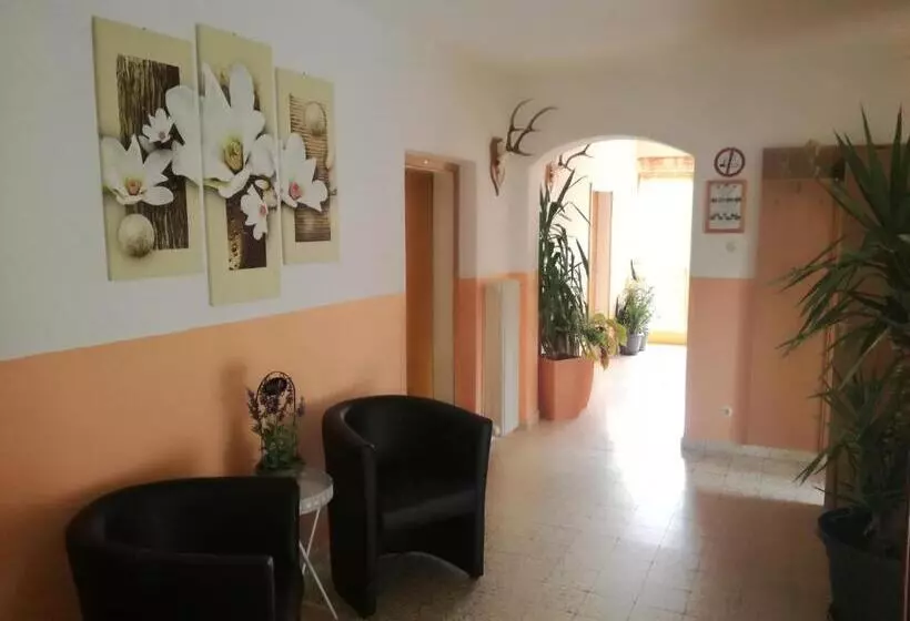 ペンション Lasserhof