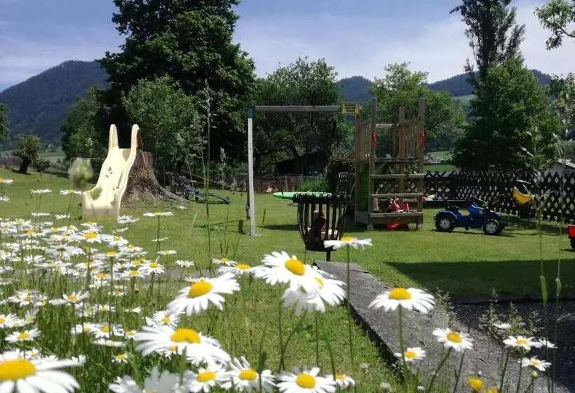 ペンション Lasserhof