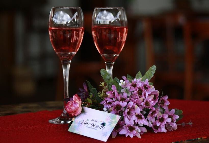 پانسیون Pousada Meu Talento