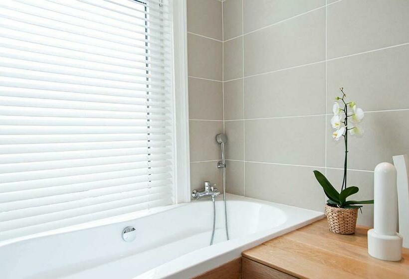 ペンション The Market Retreat