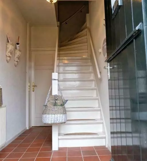 Aamiaismajoitus (B&B) Oes Tilber