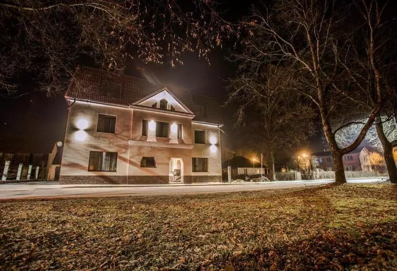 Park Apartments