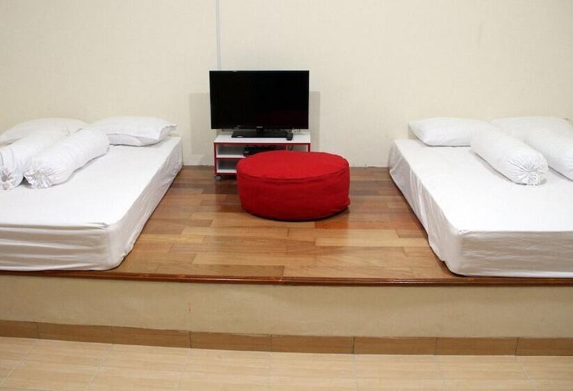 펜션 Green Leaf Guest House By Sinergi