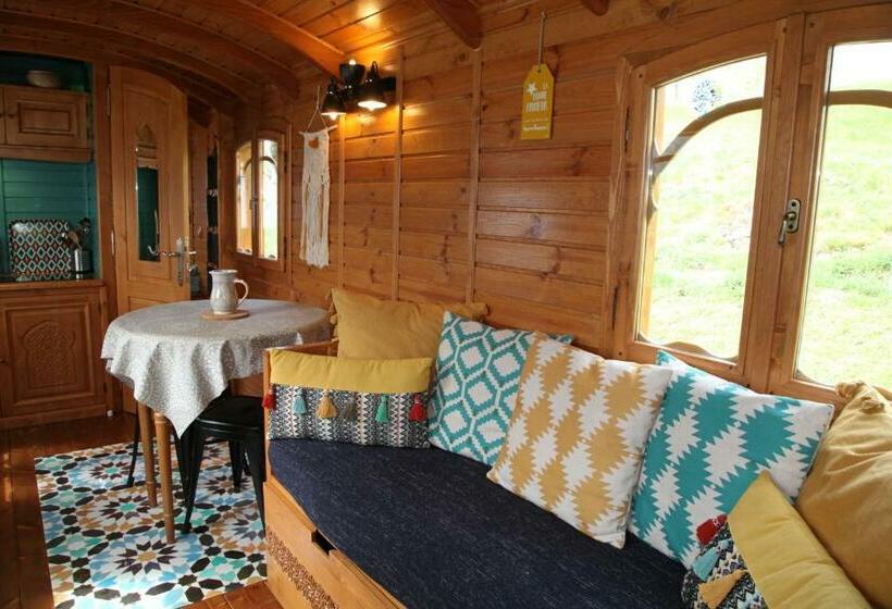 پانسیون Roulottes Montagne Pyrenees