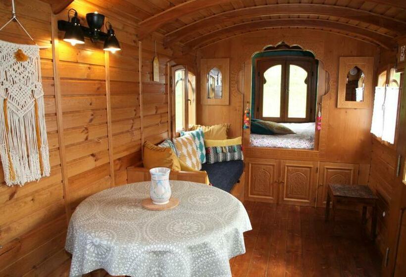 پانسیون Roulottes Montagne Pyrenees