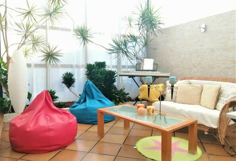 פנסיון Surf & Guest Lorena´s House