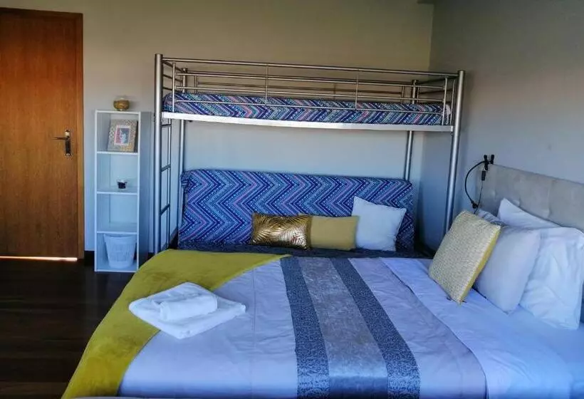 Majatalo Surf & Guest Lorena´s House