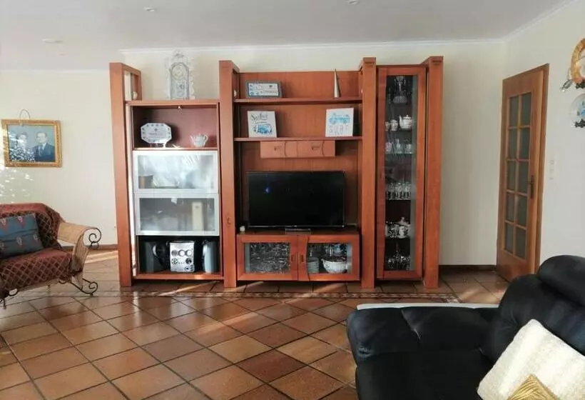 Majatalo Surf & Guest Lorena´s House