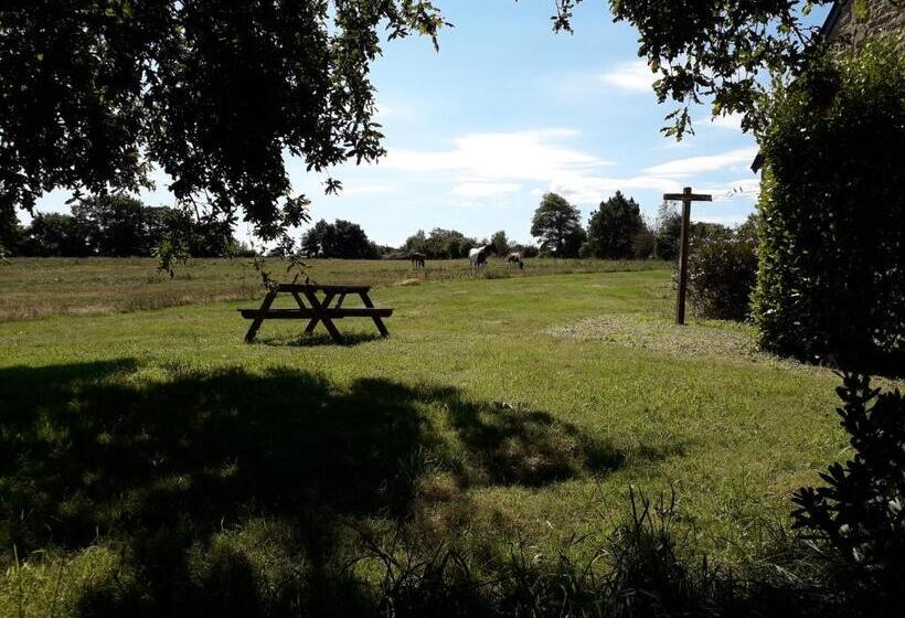 Bed and Breakfast Les Chambres Du Manoir De Kerhel