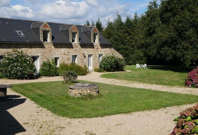 Bed and Breakfast Les Chambres Du Manoir De Kerhel